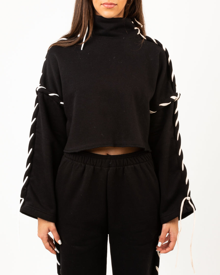 Wired Sweatshirt in Black